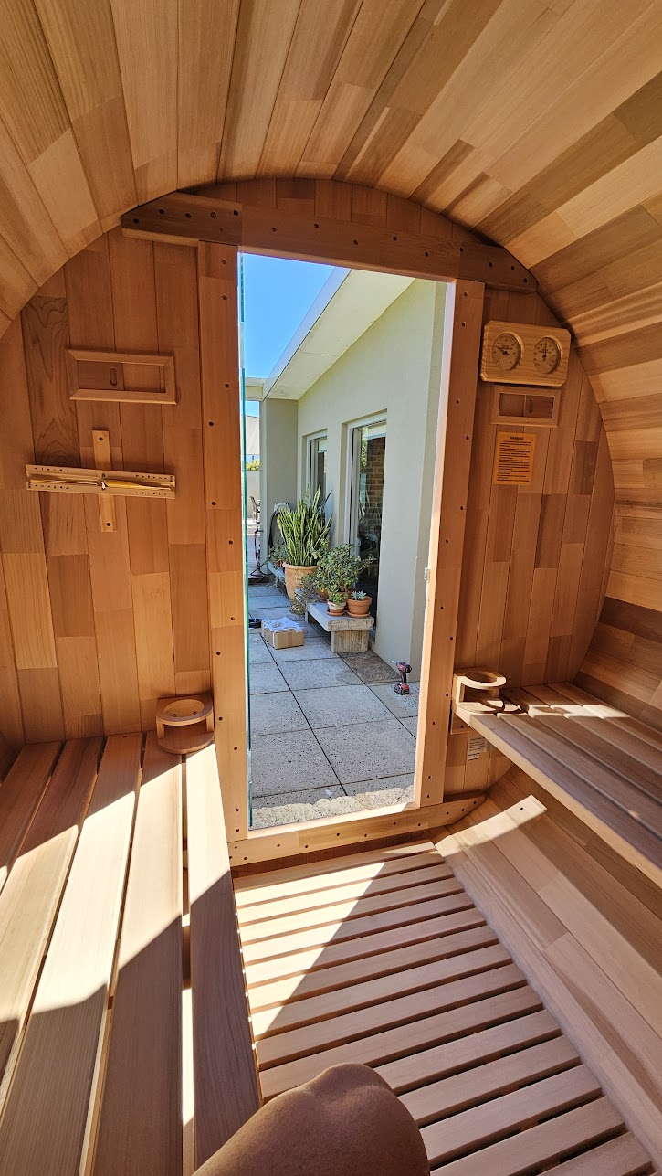 Outdoor Cedar Barrel sauna - Rejuvenex 