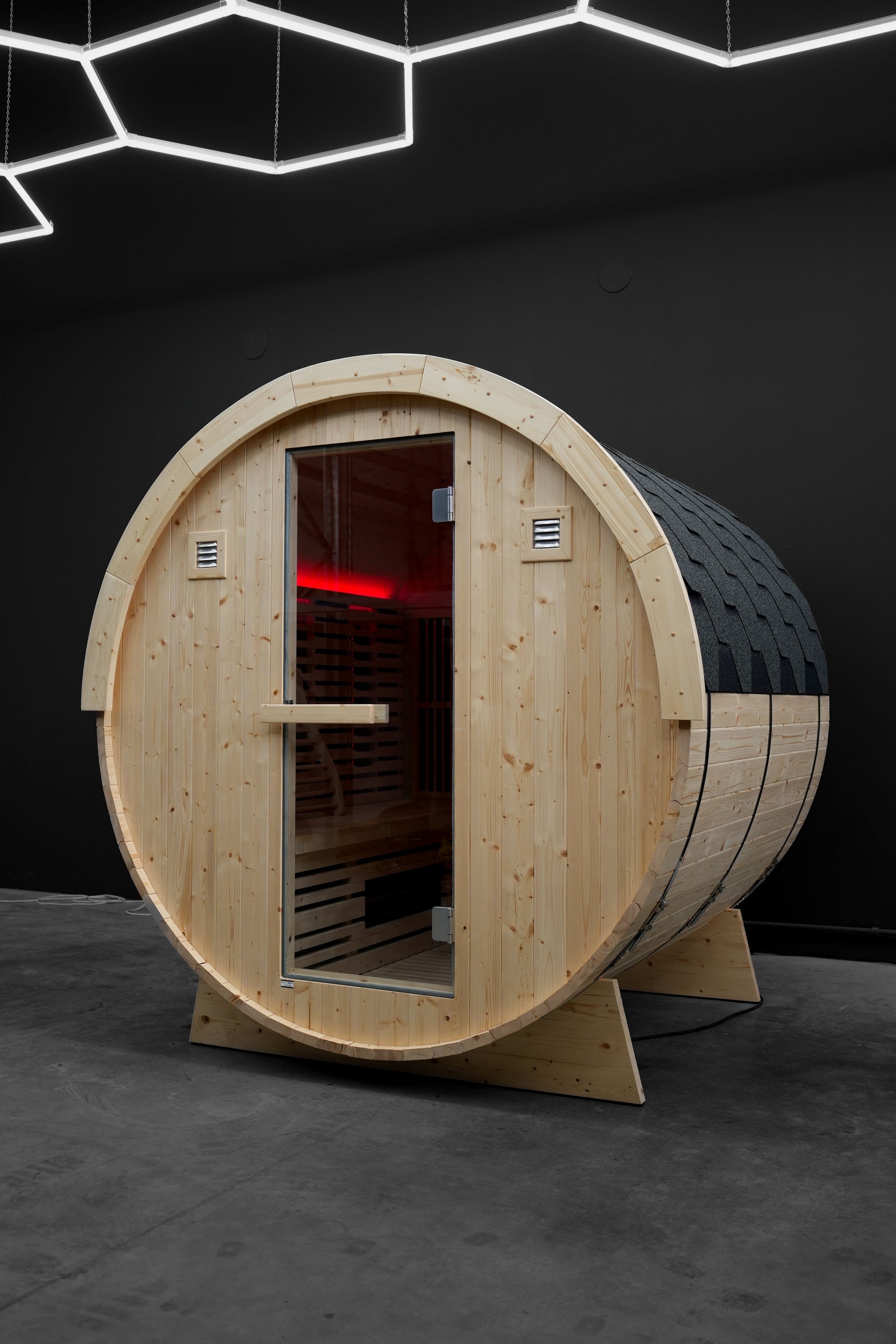 Outdoor Infrared Barrel sauna - Rejuvenex 