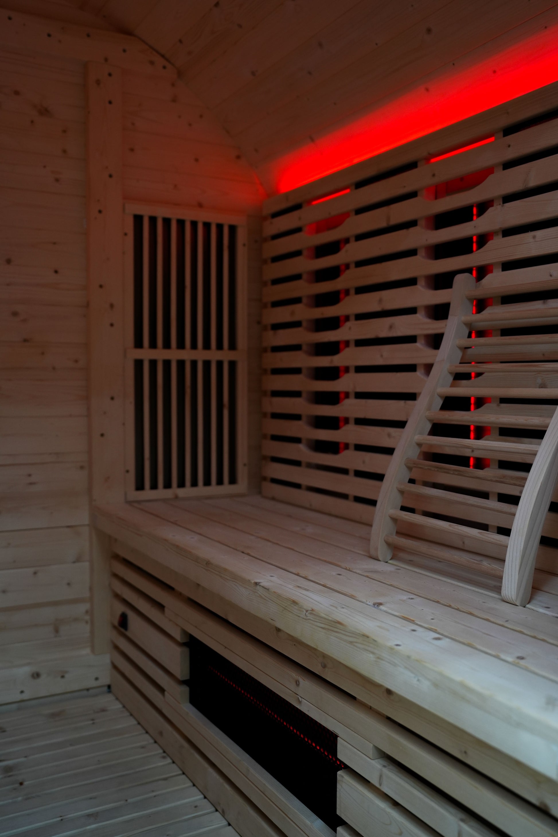 Outdoor Infrared Barrel sauna - Rejuvenex 