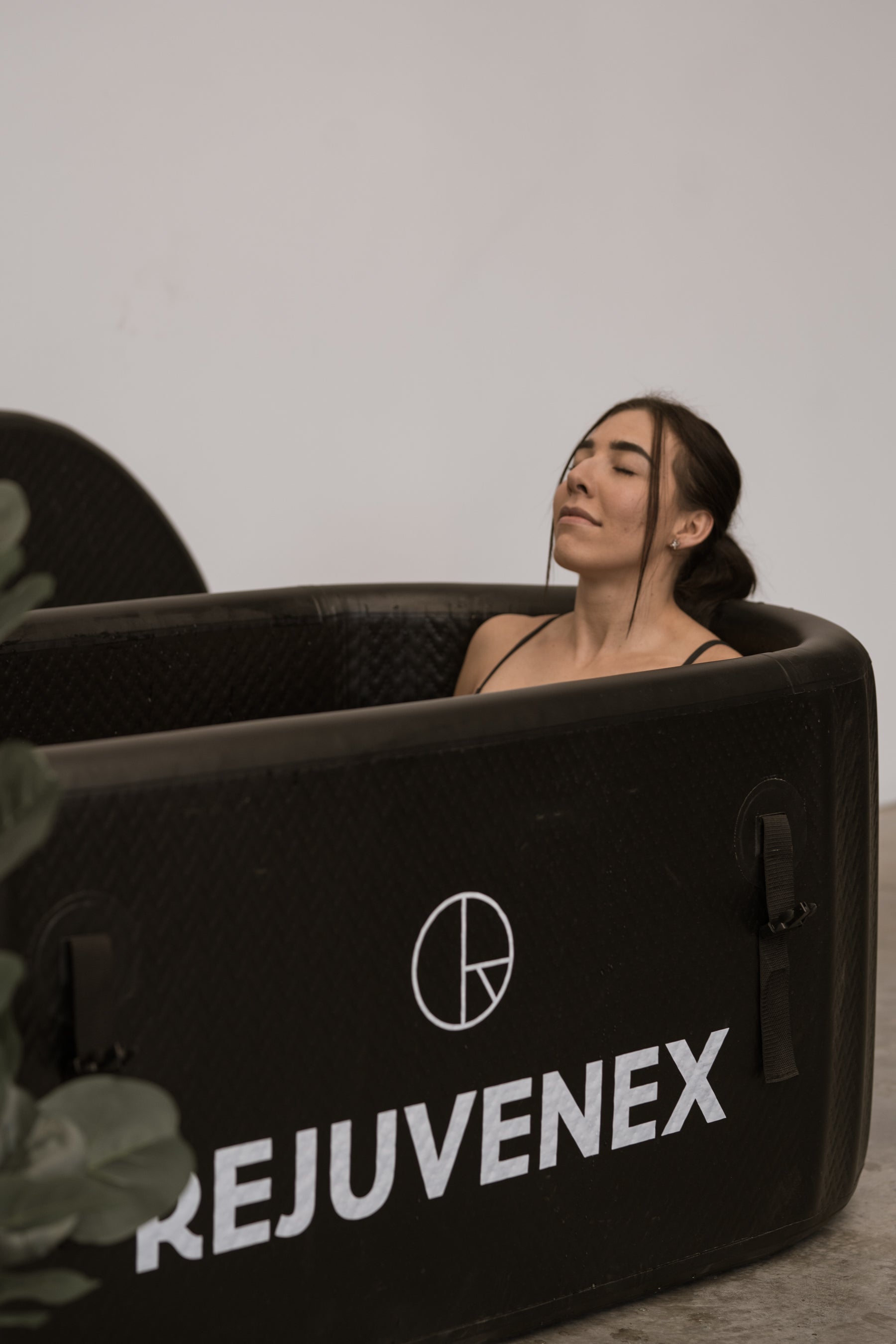 Arctic Oasis Chiller & Ice Bath - Rejuvenex 