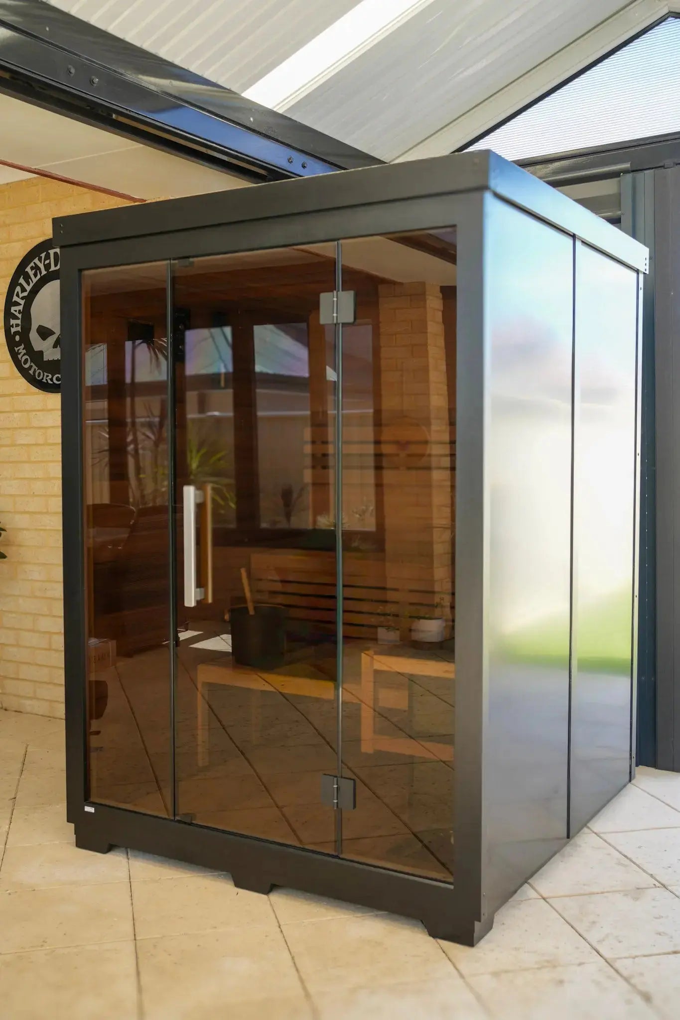 OUTDOOR TRADITIONAL 3-4 PERSON SAUNA Rejuvenex