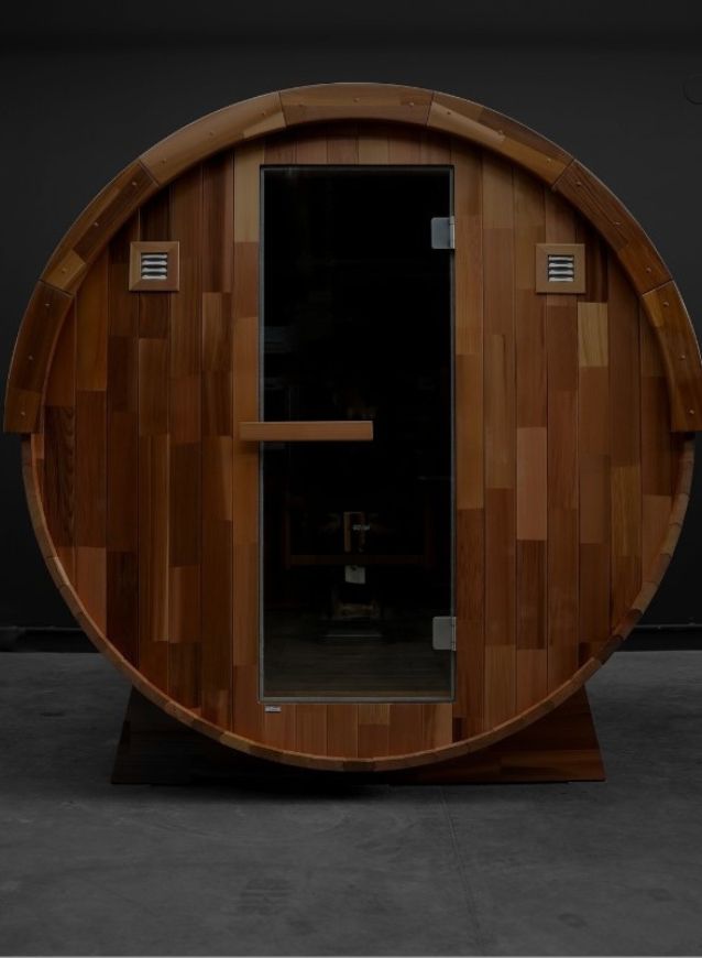 Red cedar Barrel sauna 